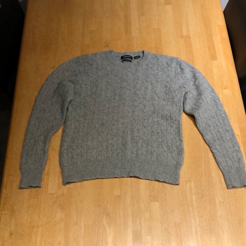 *SOLD elsewhere* - Liz Claiborne Men’s Cashmere Cable Knit Crewneck Sweater, S/M